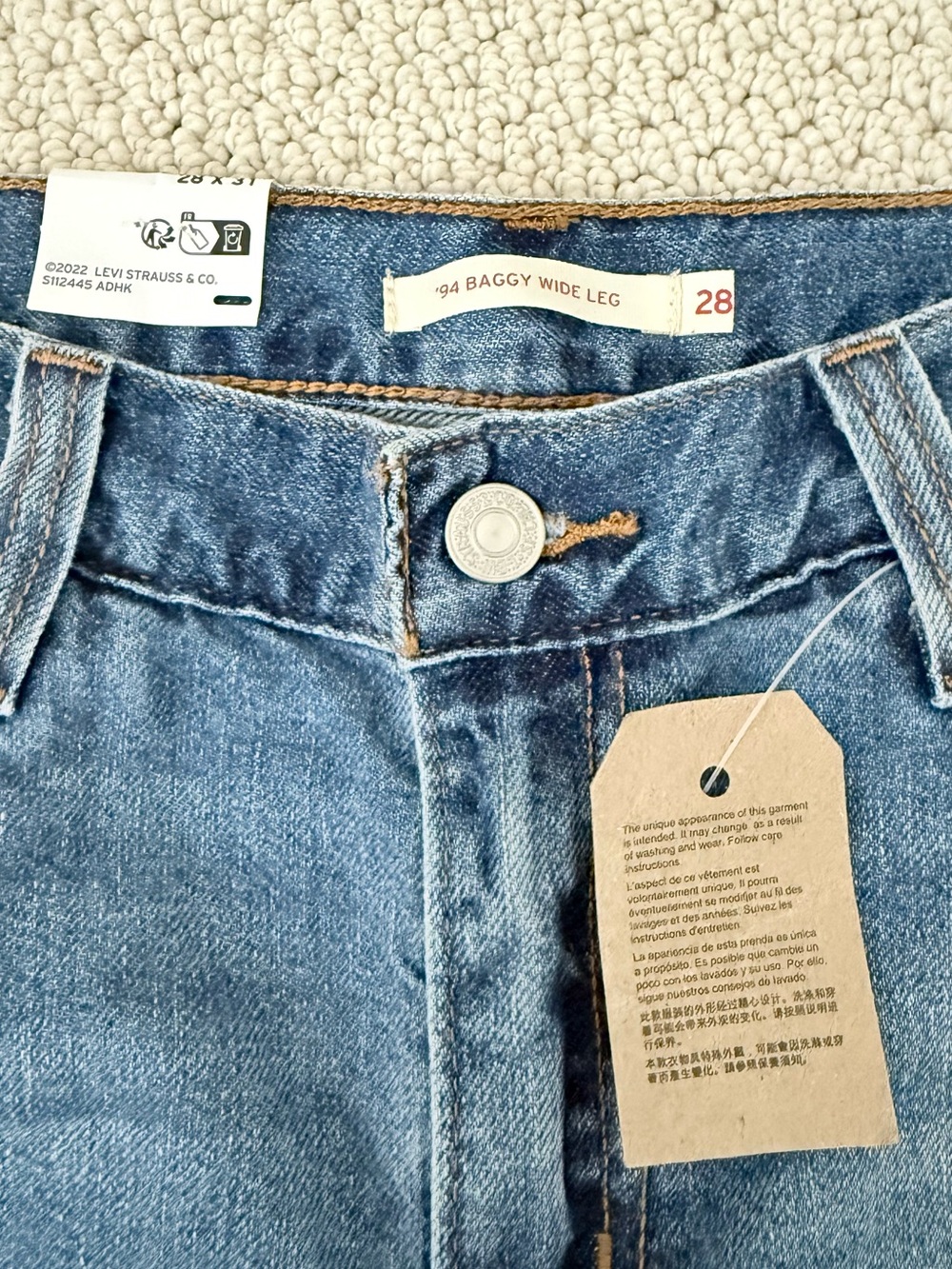 NWT Levi’s ‘94 Baggy Wide Leg Jeans - Picture 4 of 9